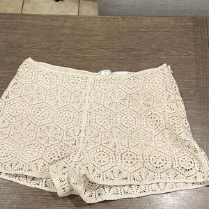 Elegant Cream Crochet Women H & M Shorts